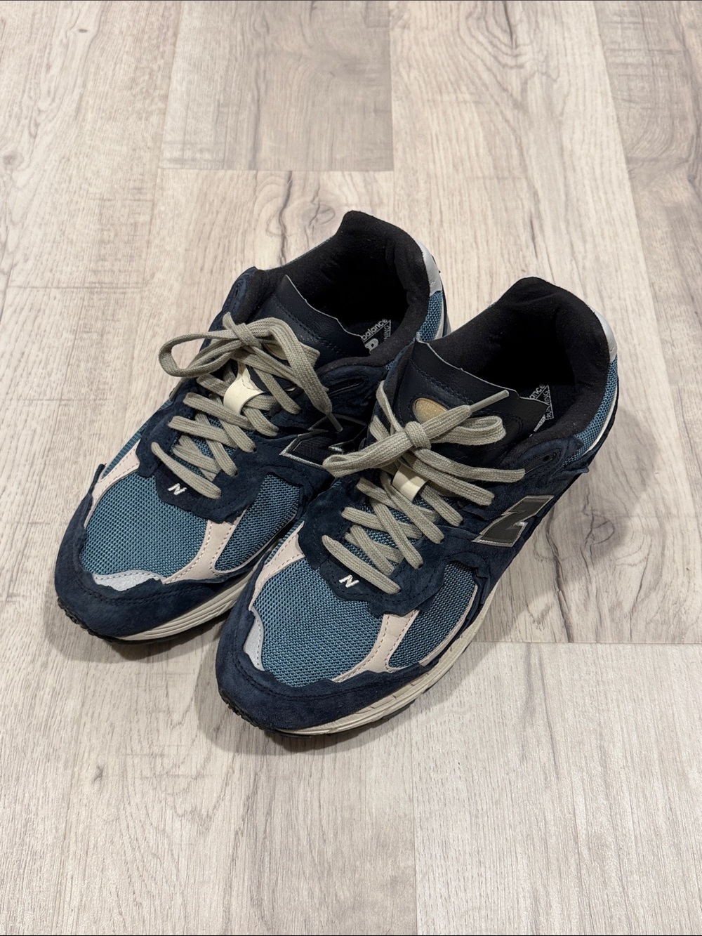 New Balance 2002r Men's Running Sneakers sz 10